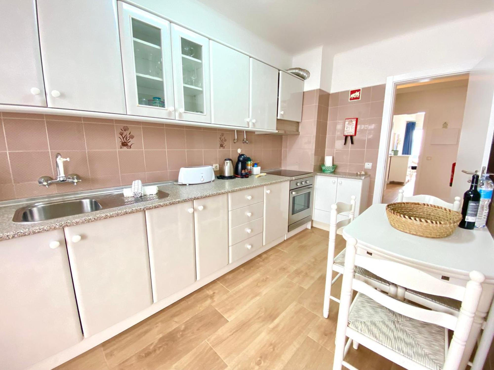 Apartamento 2m - Do Carvoeiro (Lagoa)